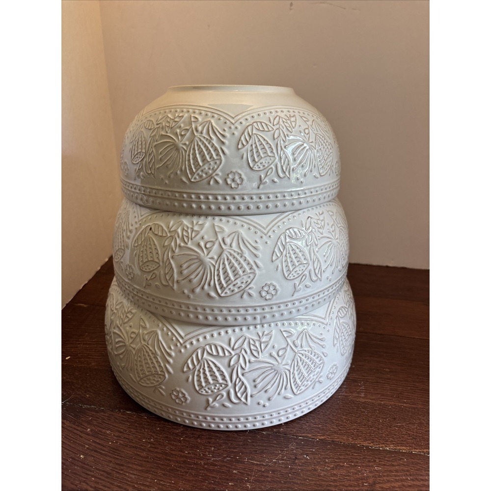Harvest Overandback Beige Stoneware Round Shape Nesting Mixing Bowl Set Of 3